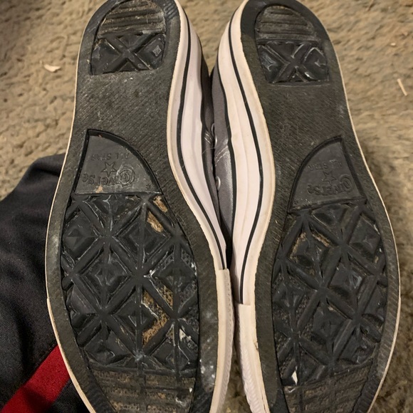 Low top grey converse - Picture 3 of 7